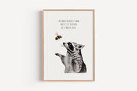 Waschbär und Hummel - Kunstdruck
