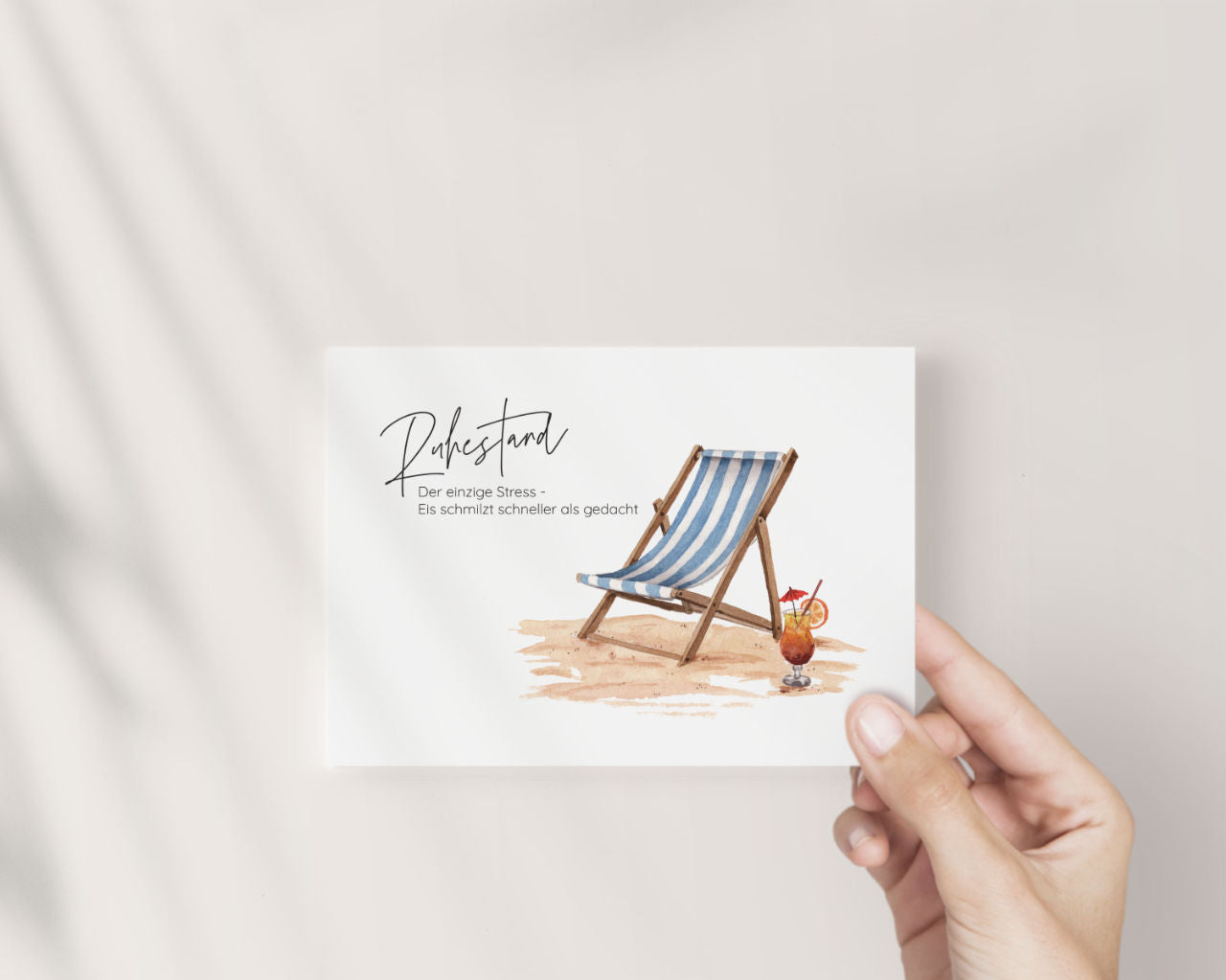 Ruhestand - Liegestuhl im Sand