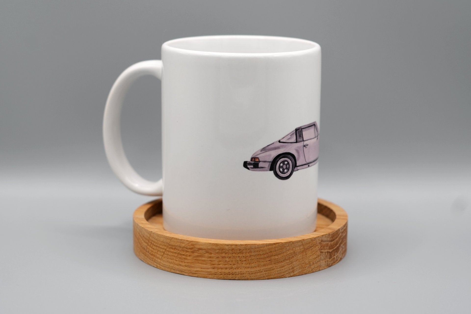 Silberner Sportwagen Seitenansicht - Tasse 340ml